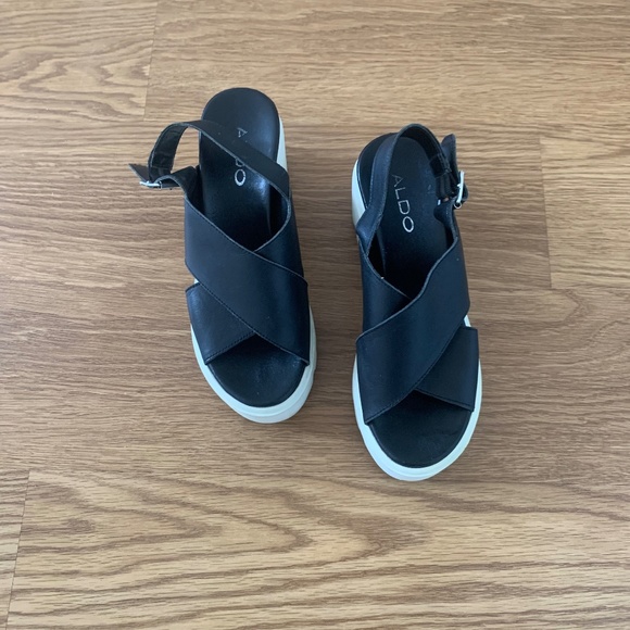 ALDO Black Leather Strappy White Platform Sandals 6.5 - Picture 2 of 8